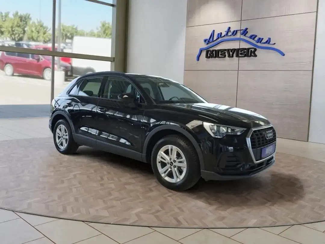 Audi Q3 - Thumbnail 2