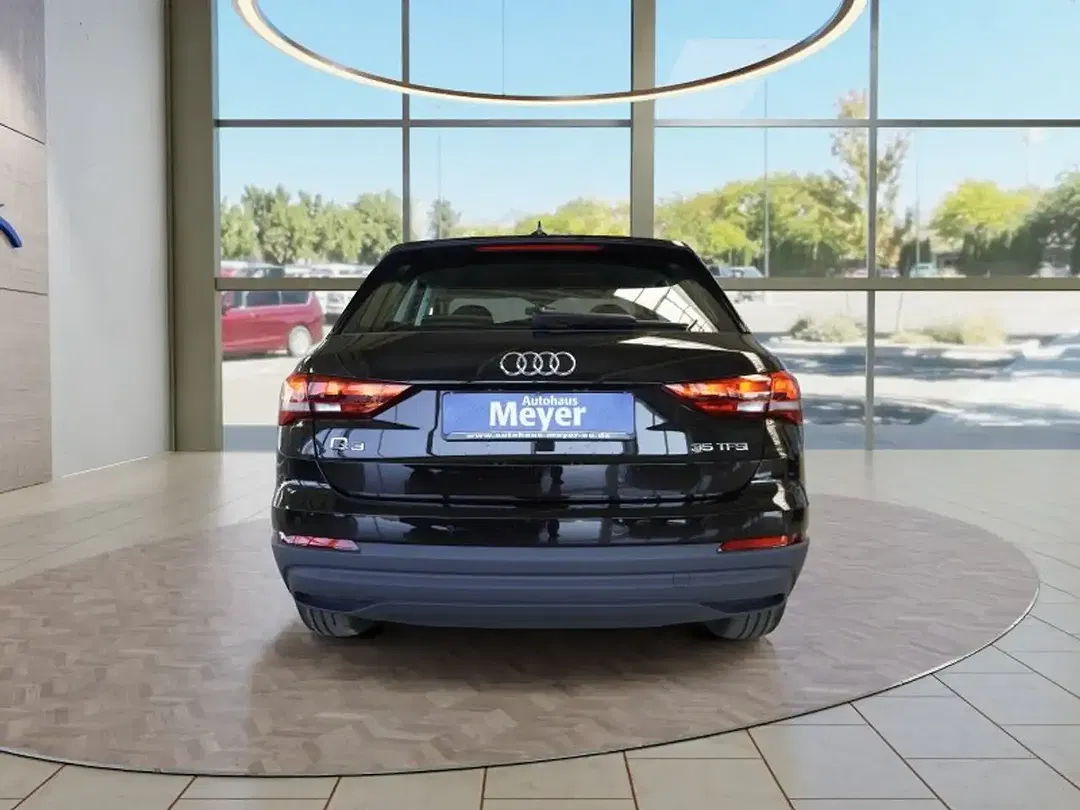 Audi Q3 - Thumbnail 6