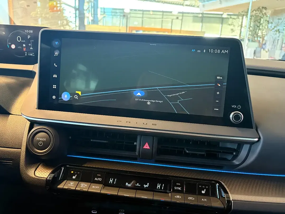 Toyota Prius - Thumbnail 10