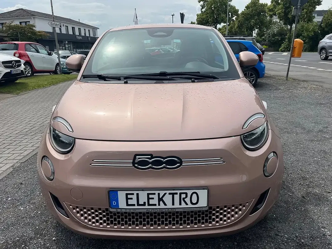 Fiat 500e - Thumbnail 4