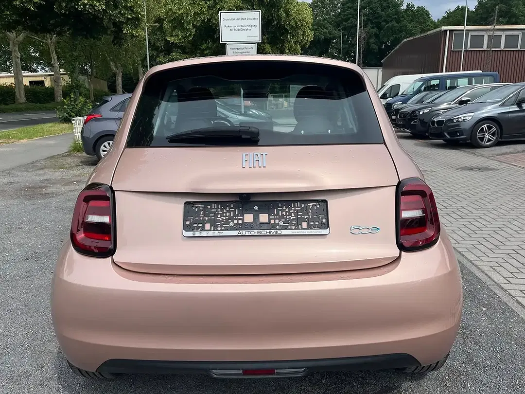 Fiat 500e - Thumbnail 9