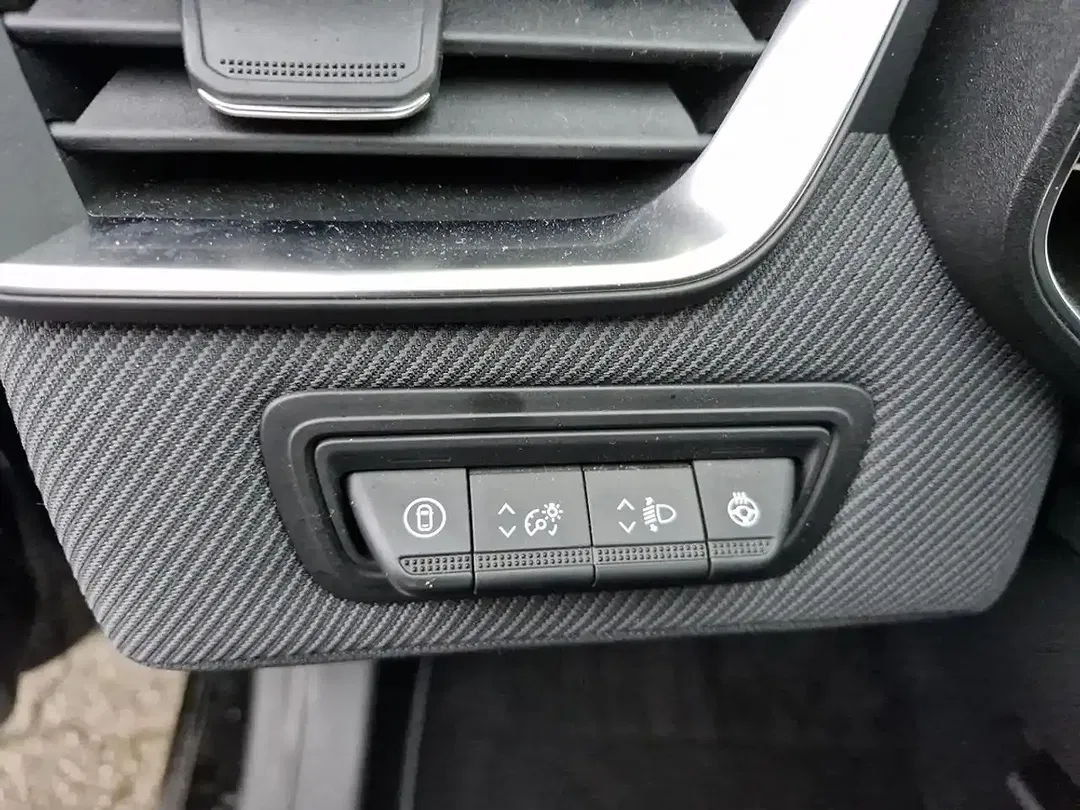 Renault Clio - Thumbnail 14