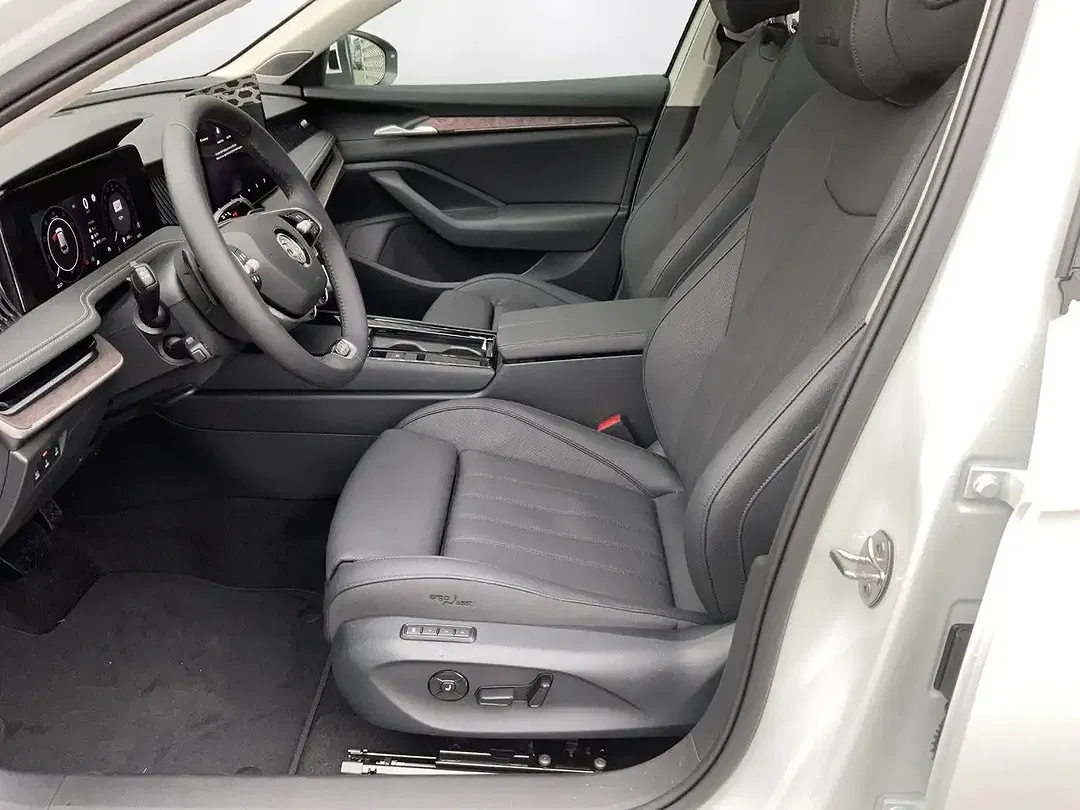 Skoda Superb - Thumbnail 4