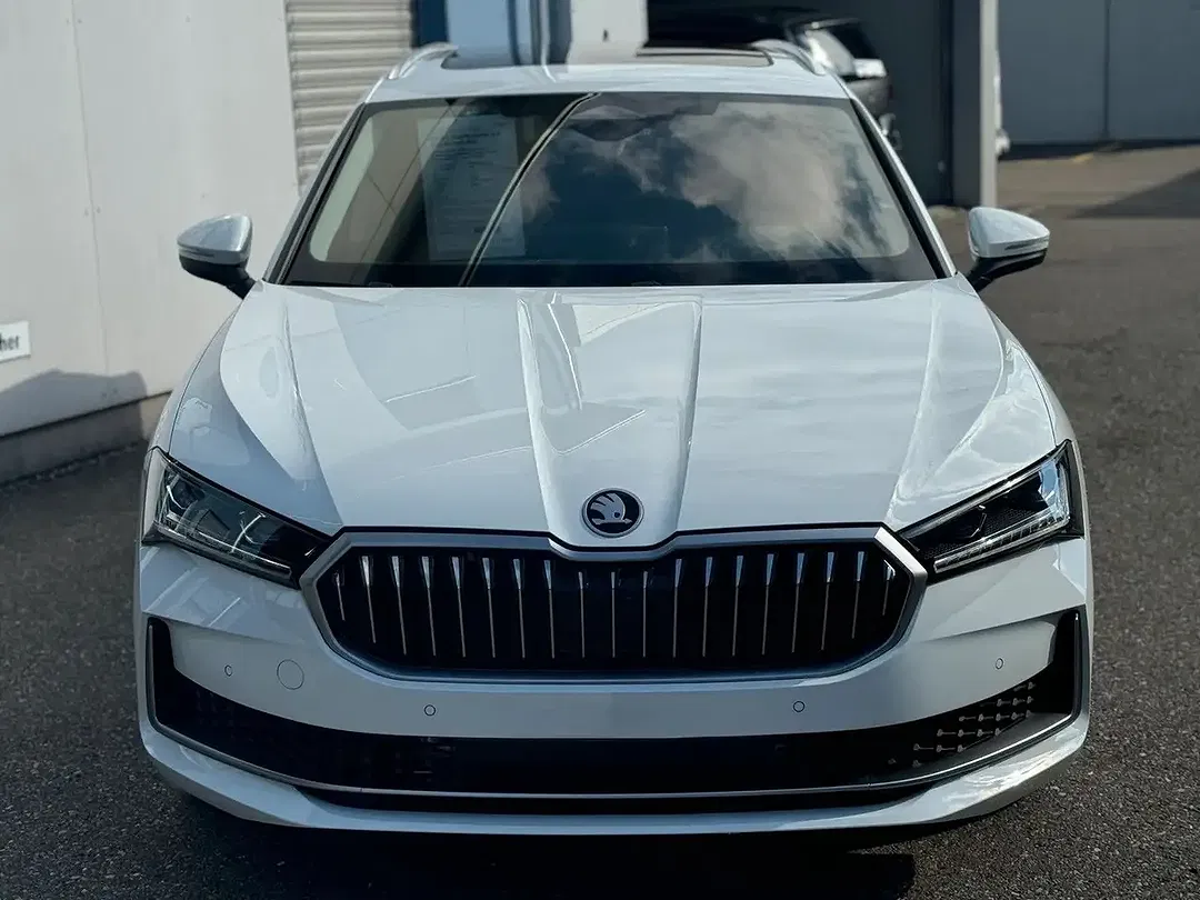 Skoda Superb - Thumbnail 9