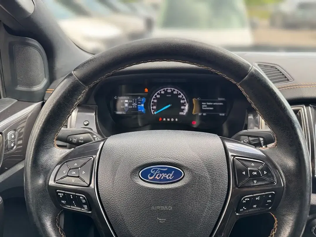 Ford Ranger - Thumbnail 10