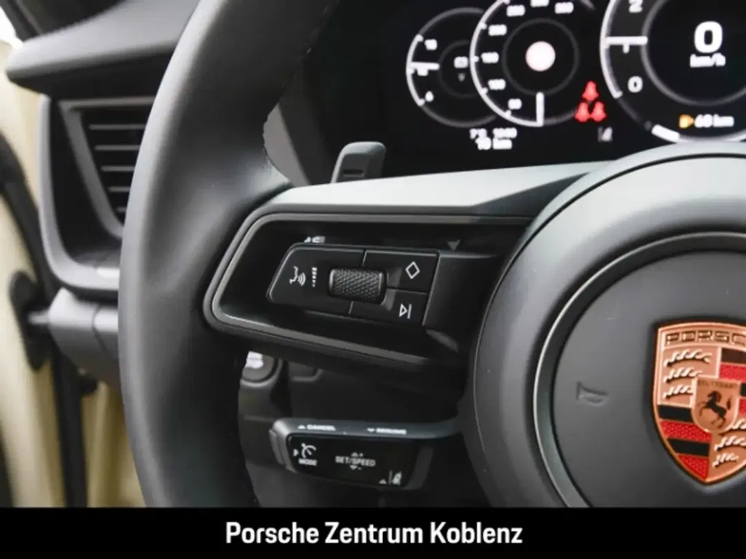 Porsche 992 - Thumbnail 14