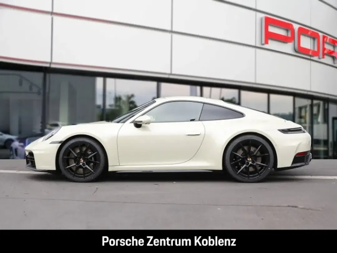 Porsche 992 - Thumbnail 2