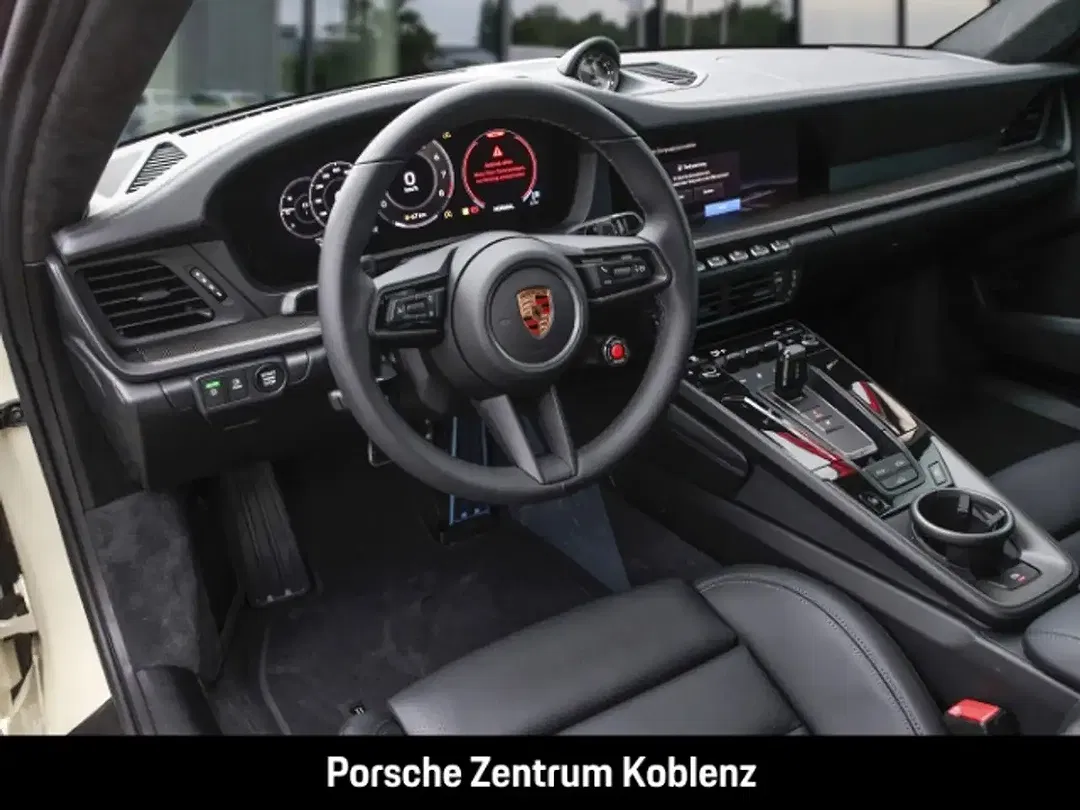 Porsche 992 - Thumbnail 4