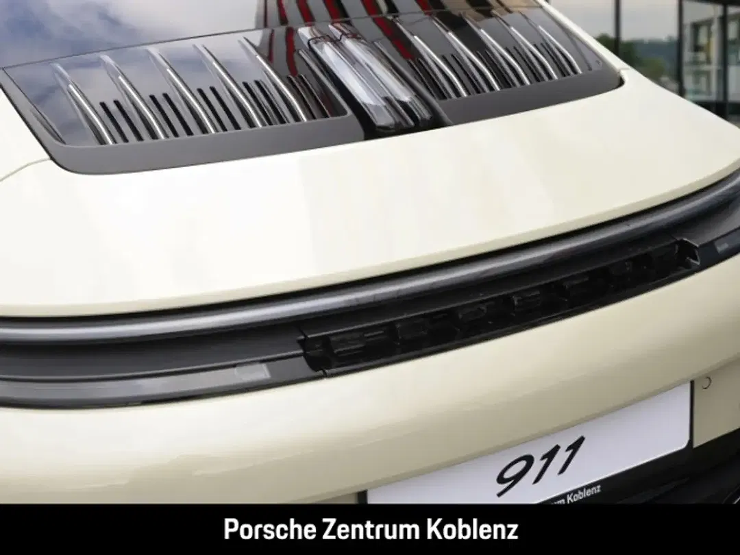Porsche 992 - Thumbnail 6
