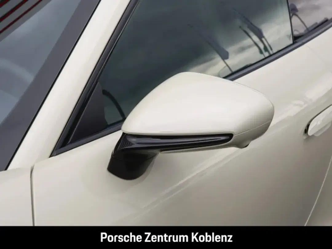 Porsche 992 - Thumbnail 9