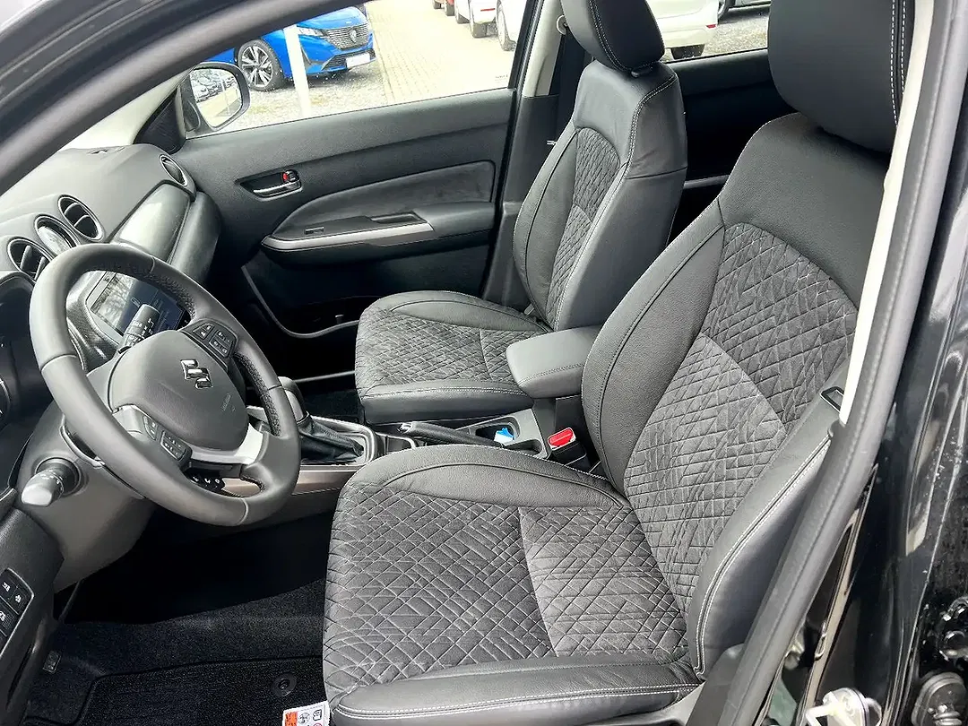 Suzuki Vitara - Thumbnail 8