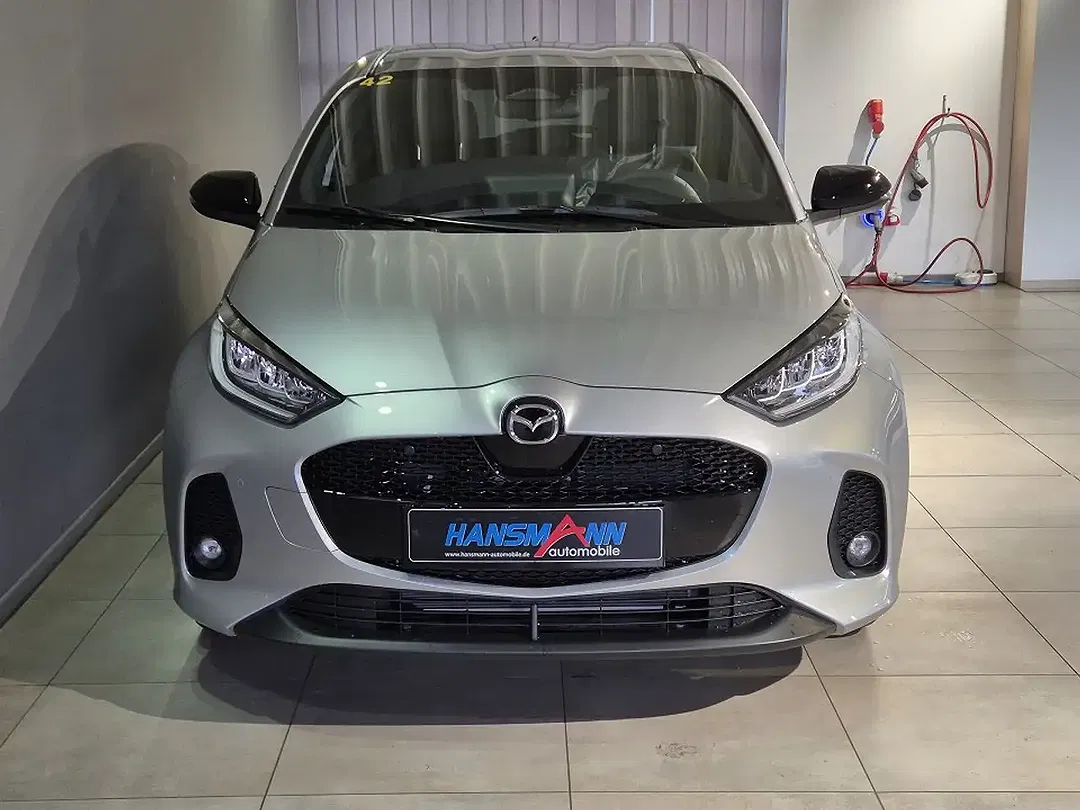 Mazda 2 - Thumbnail 2
