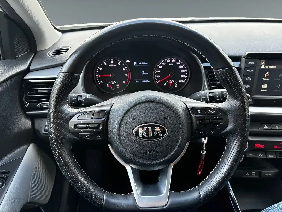 Kia Stonic - Thumbnail 12