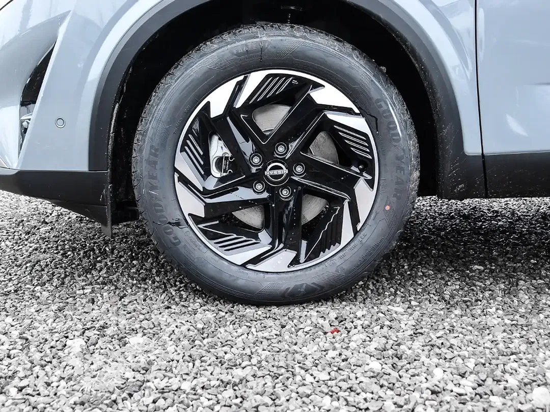 Nissan Qashqai - Thumbnail 3