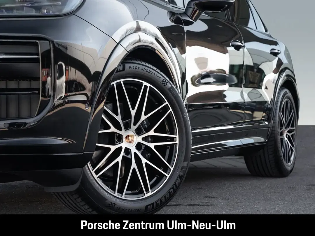 Porsche Cayenne - Thumbnail 10