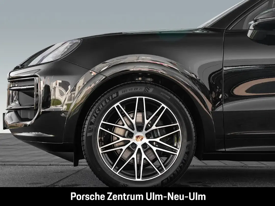 Porsche Cayenne - Thumbnail 13