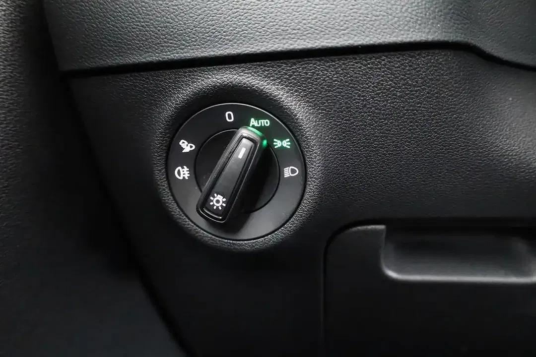 Skoda Karoq - Thumbnail 8