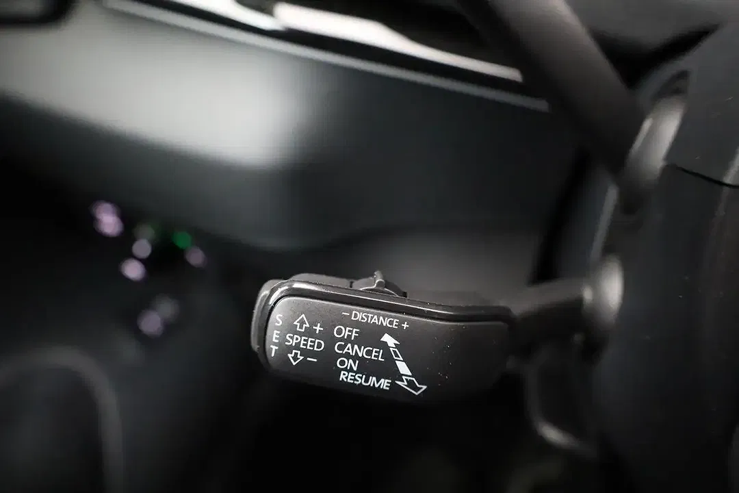 Skoda Karoq - Thumbnail 9