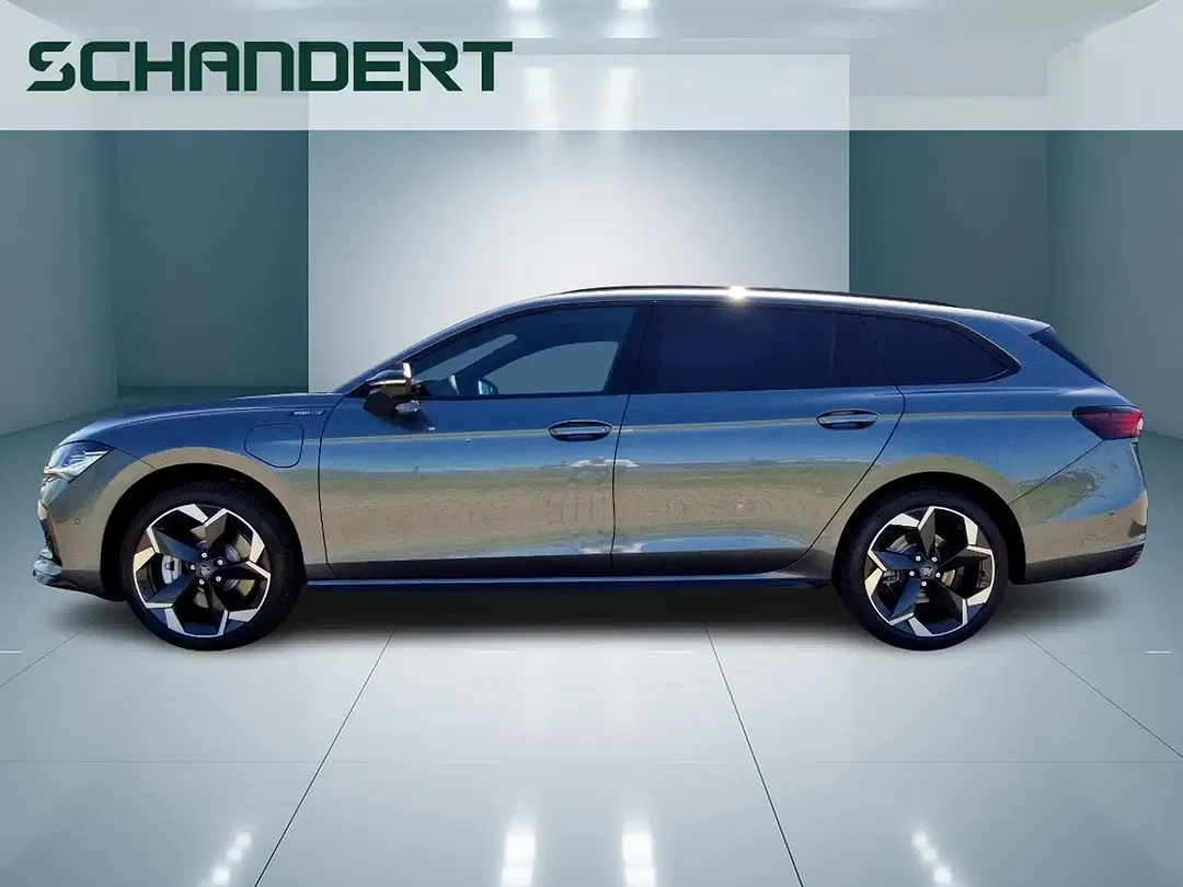 Skoda Superb - Thumbnail 2