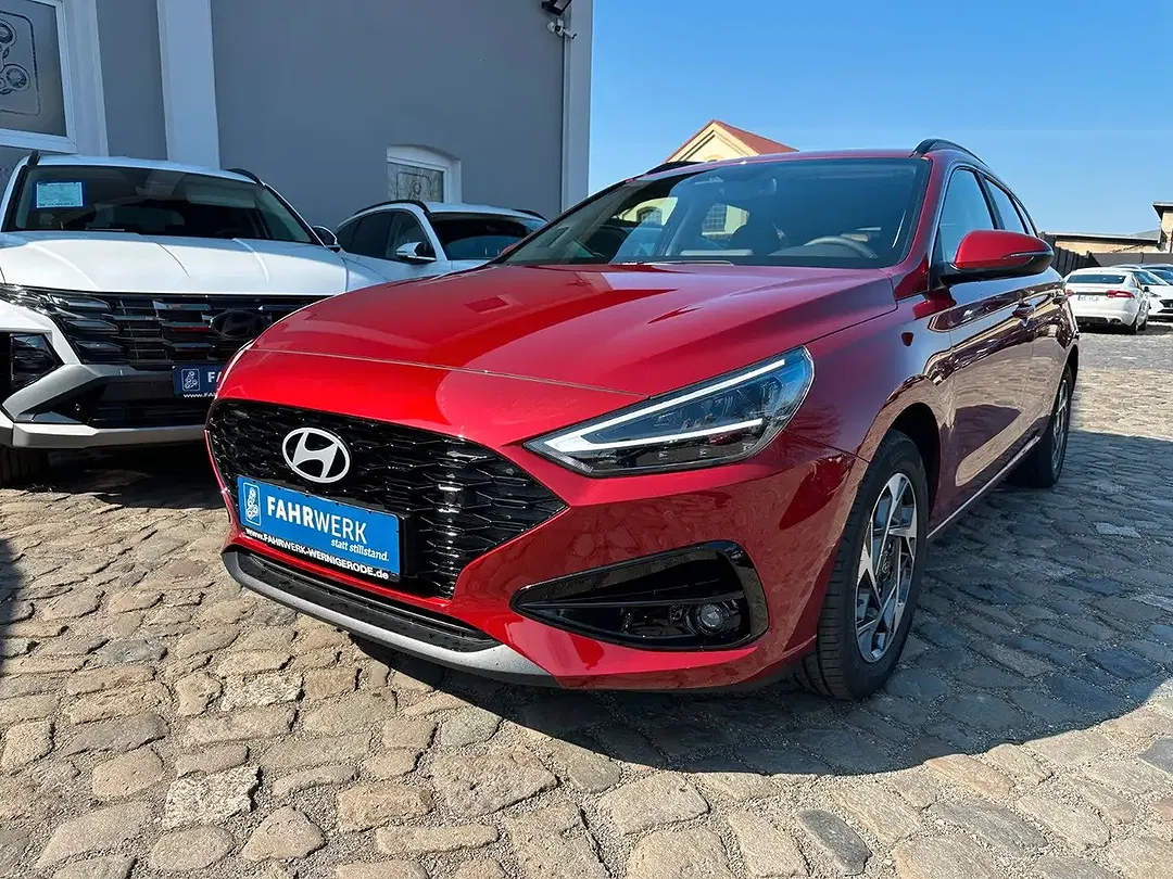 Hyundai i30 - Thumbnail 1