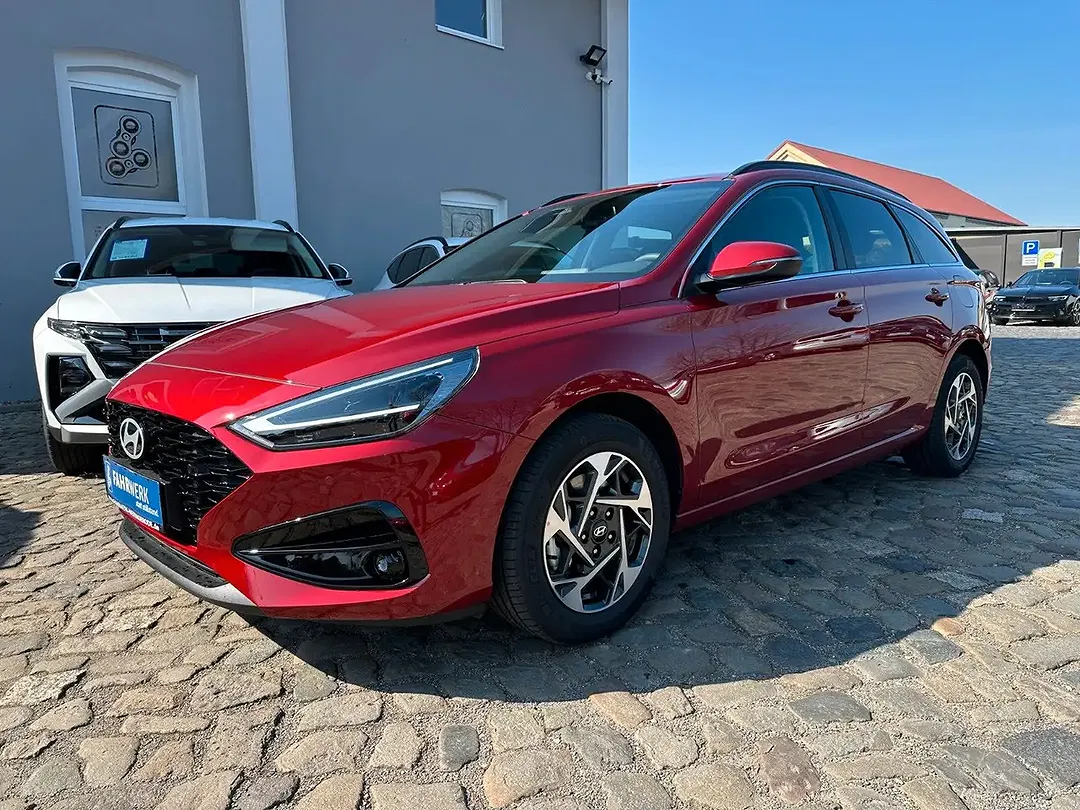 Hyundai i30 - Thumbnail 2