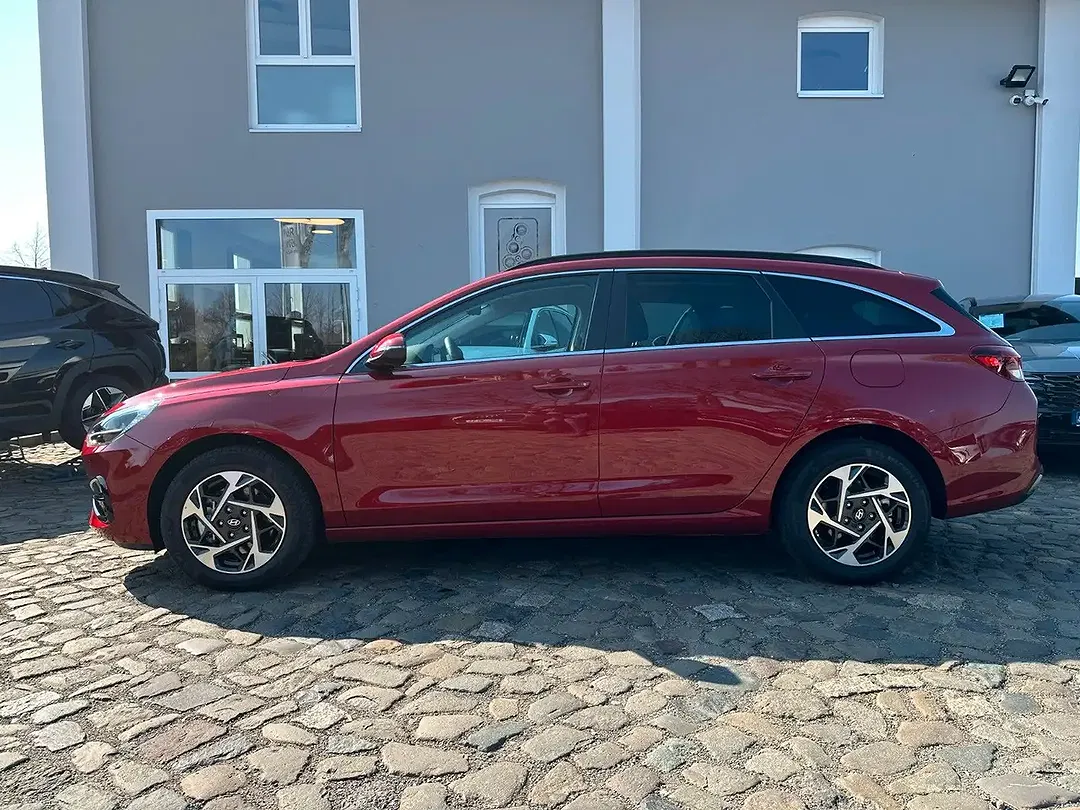 Hyundai i30 - Thumbnail 3