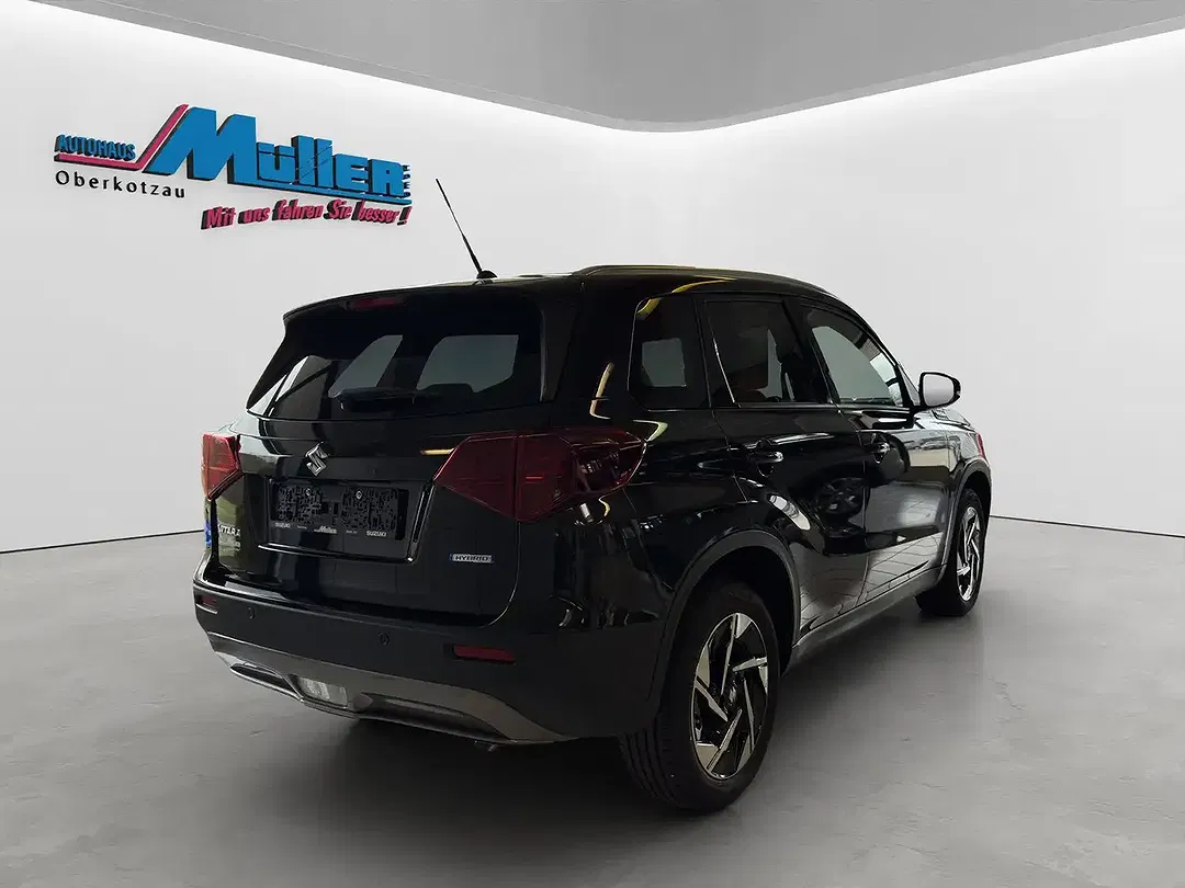 Suzuki Vitara - Thumbnail 5