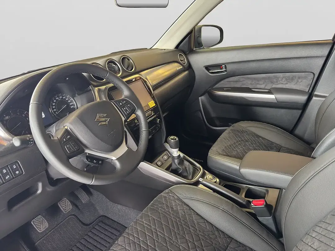 Suzuki Vitara - Thumbnail 8
