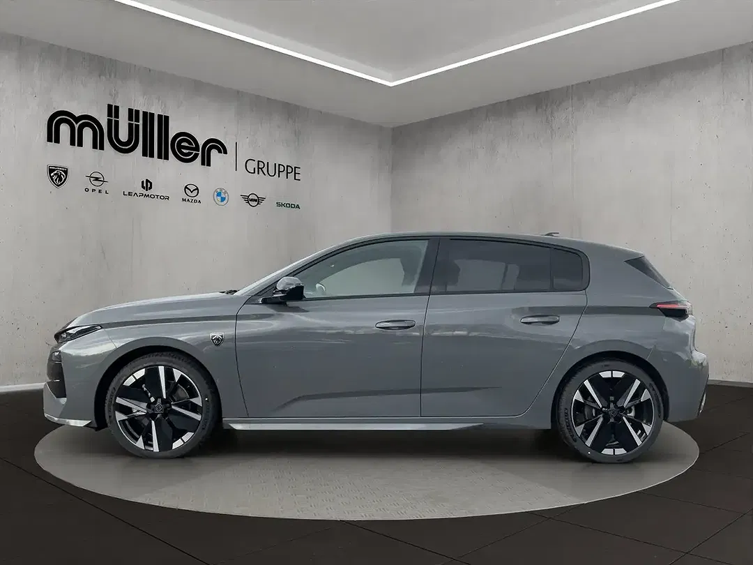 Peugeot 308 - Thumbnail 3