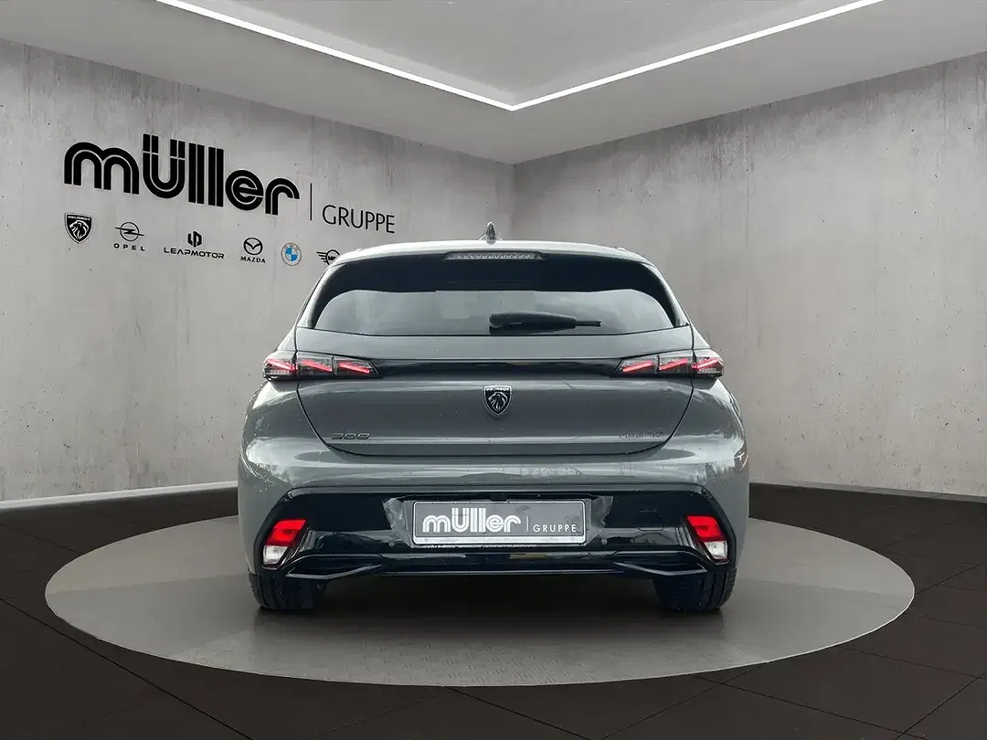 Peugeot 308 - Thumbnail 4