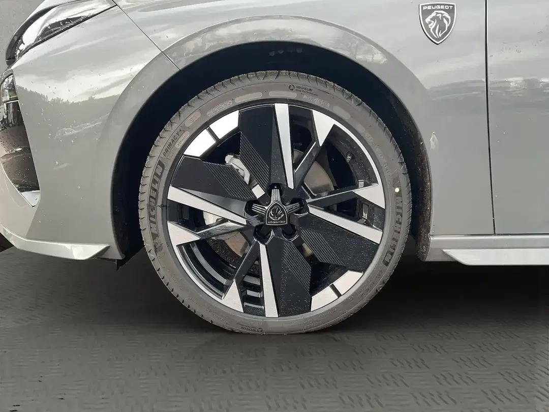 Peugeot 308 - Thumbnail 5