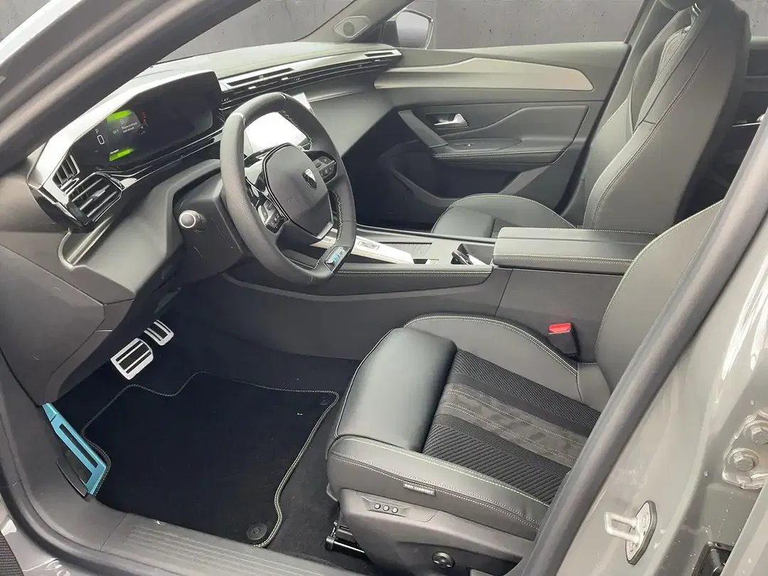 Peugeot 308 - Thumbnail 7
