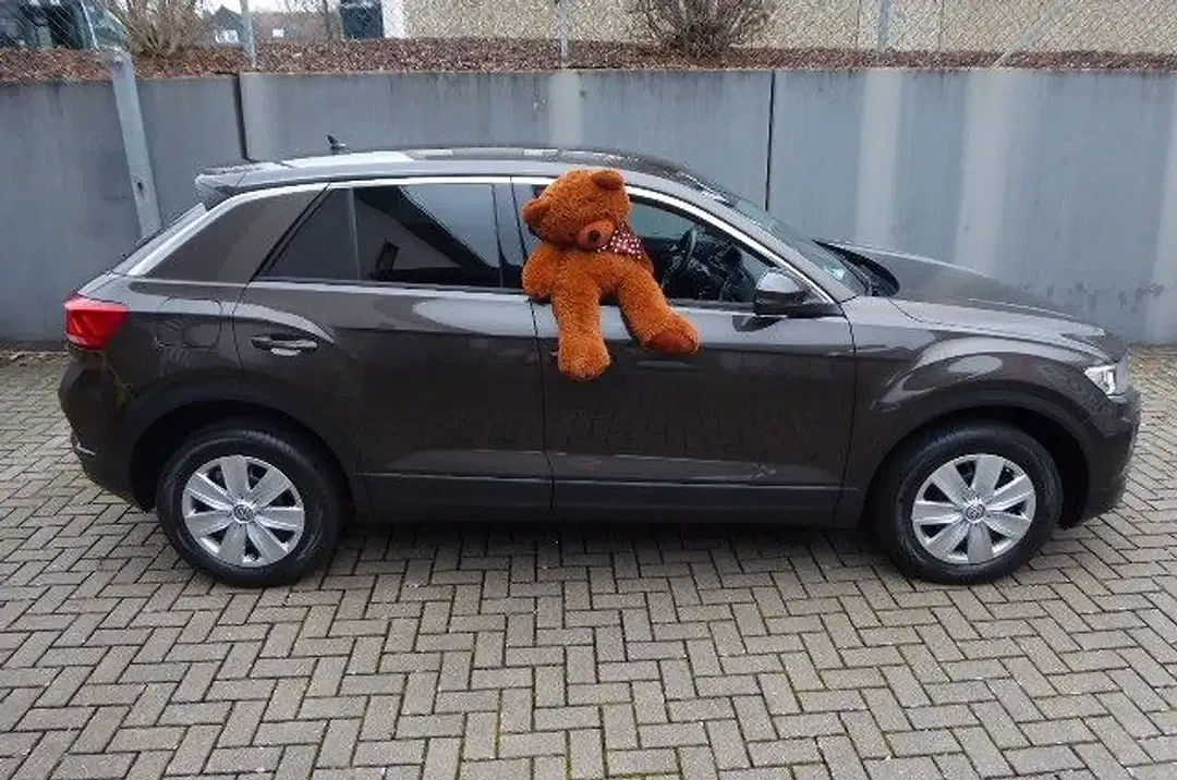 Volkswagen T-Roc - Thumbnail 10