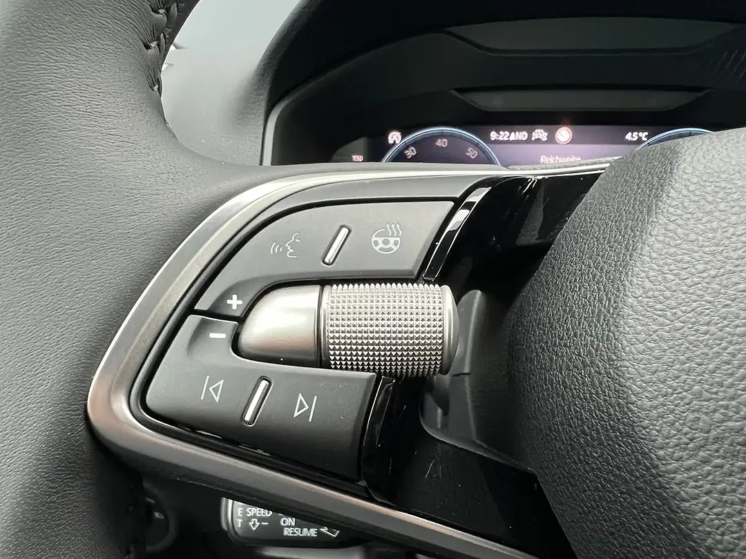Skoda Karoq - Thumbnail 11