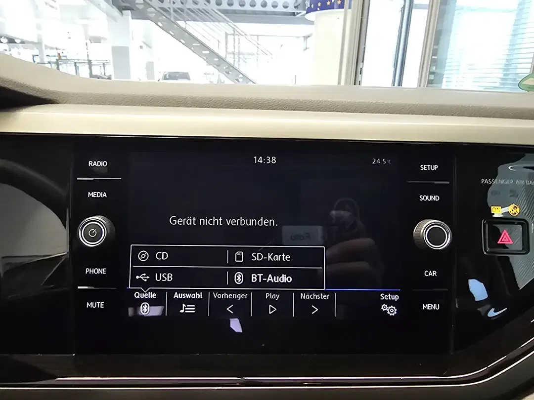 Volkswagen Polo - Thumbnail 12