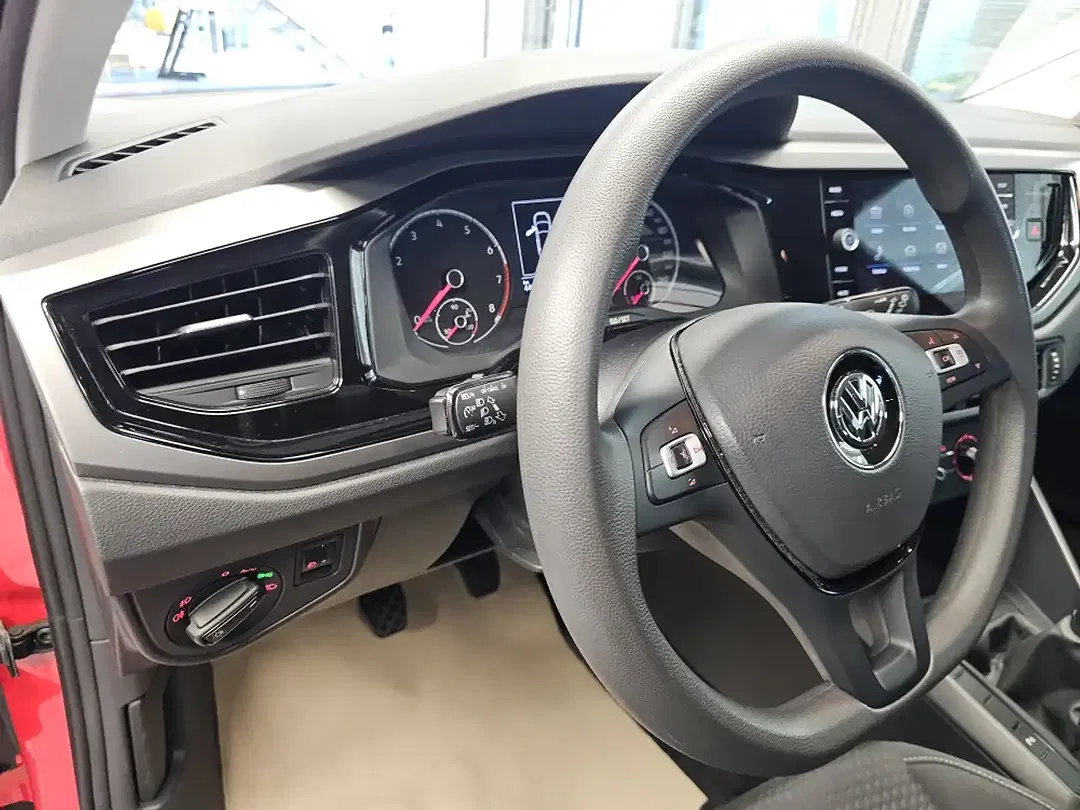 Volkswagen Polo - Thumbnail 20