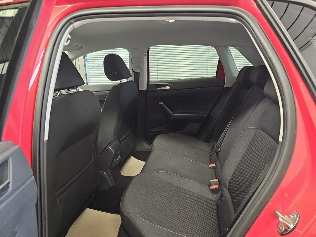 Volkswagen Polo - Thumbnail 5