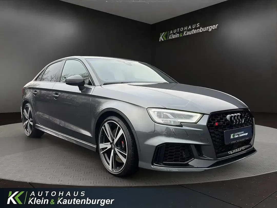 Audi RS3 - Thumbnail 3