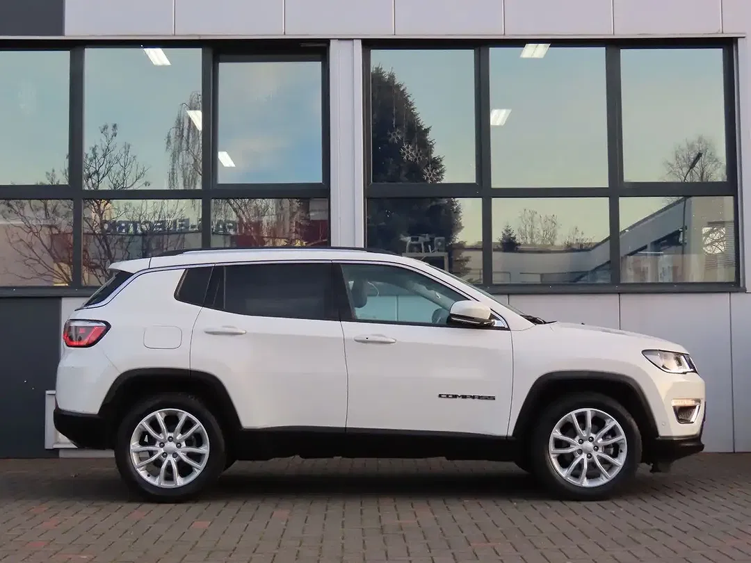 Jeep Compass - Thumbnail 10