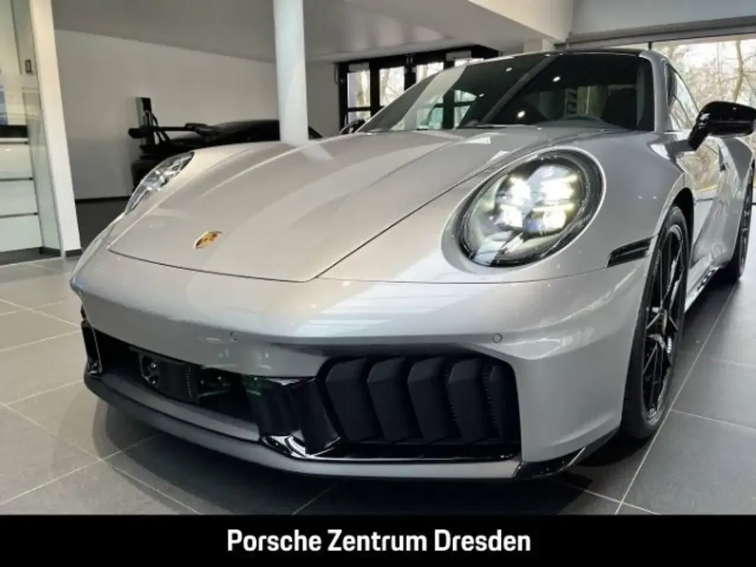 Porsche 992 - Thumbnail 12