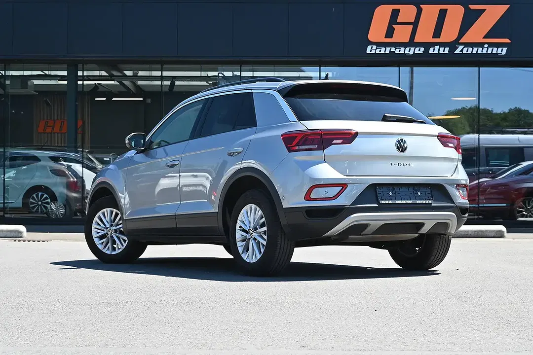 Volkswagen T-Roc - Thumbnail 7