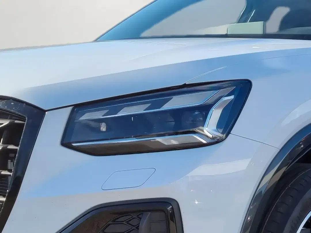 Audi Q2 - Thumbnail 8