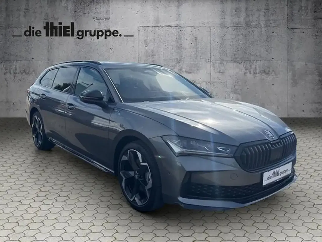 Skoda Superb - Thumbnail 2
