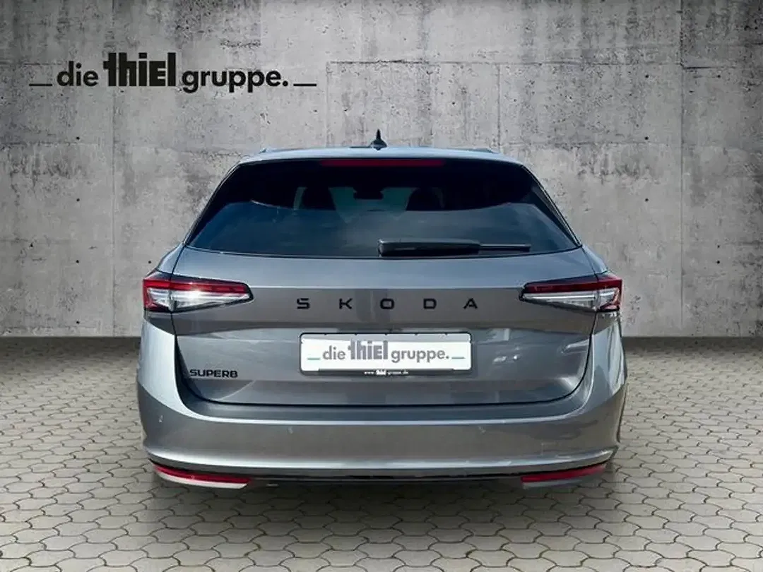 Skoda Superb - Thumbnail 4