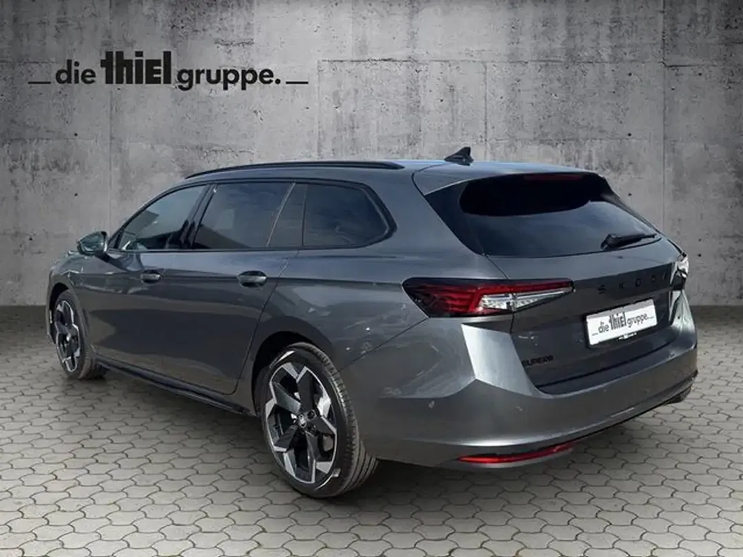 Skoda Superb - Thumbnail 5