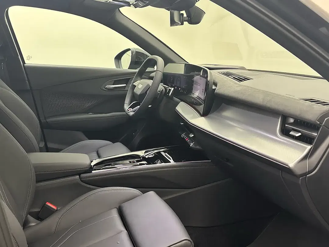 Audi Q3 - Thumbnail 9