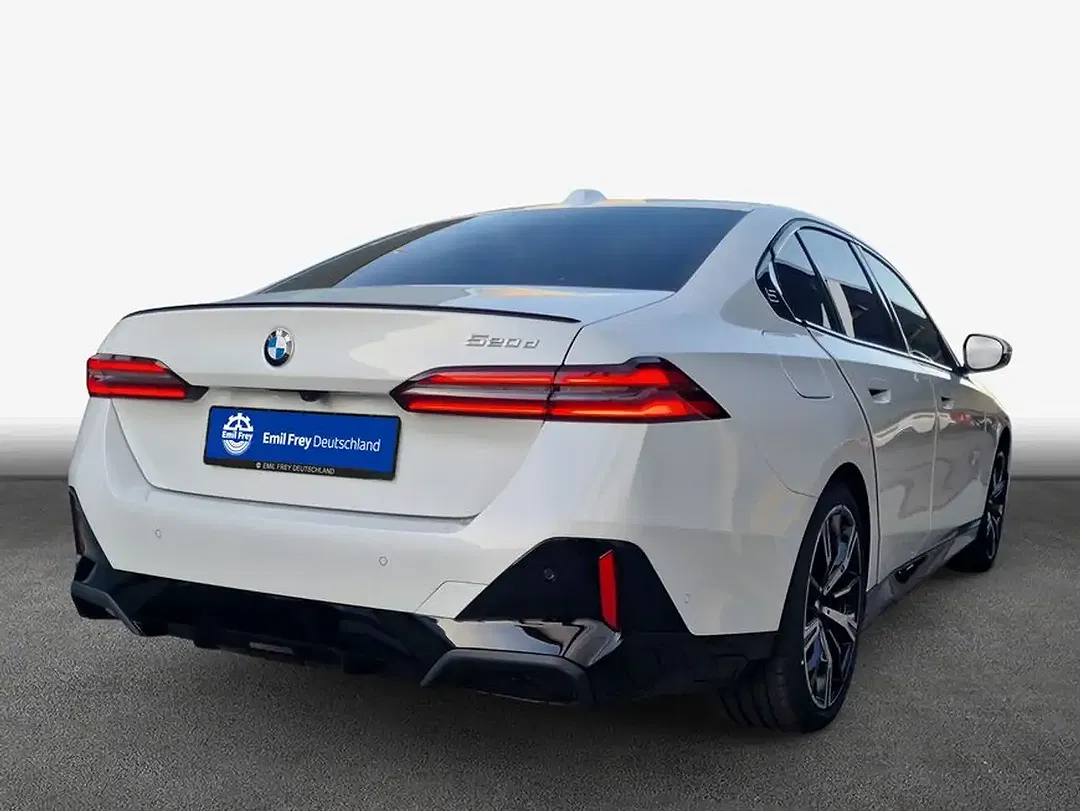 BMW 520 - Thumbnail 2