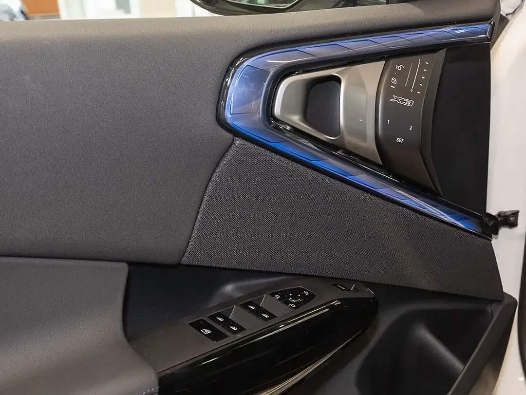 BMW X3 - Thumbnail 5