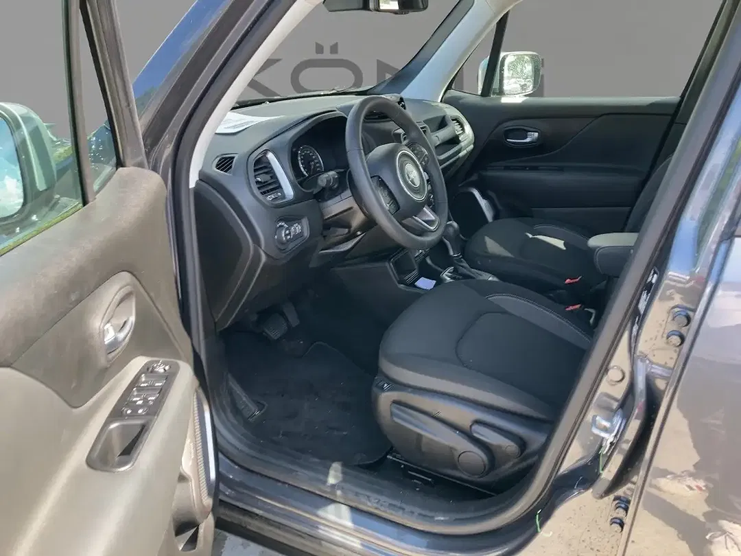 Jeep Renegade - Thumbnail 7