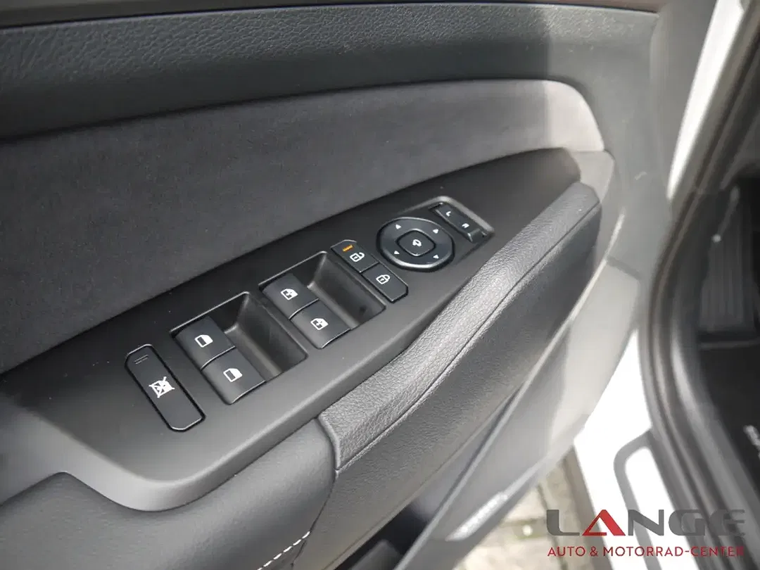 Kia Sportage - Thumbnail 13